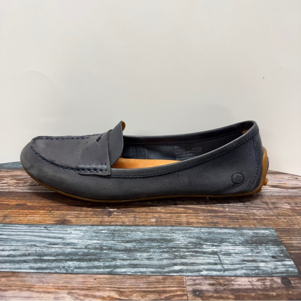 Born Navy Blue Nubuck Driving Moccasin Finley Size 6M - Picture 2 of 7